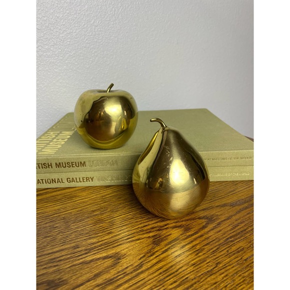 Vintage MCM Set of Two Brass Apple and Brass Pear - Picture 3 of 7